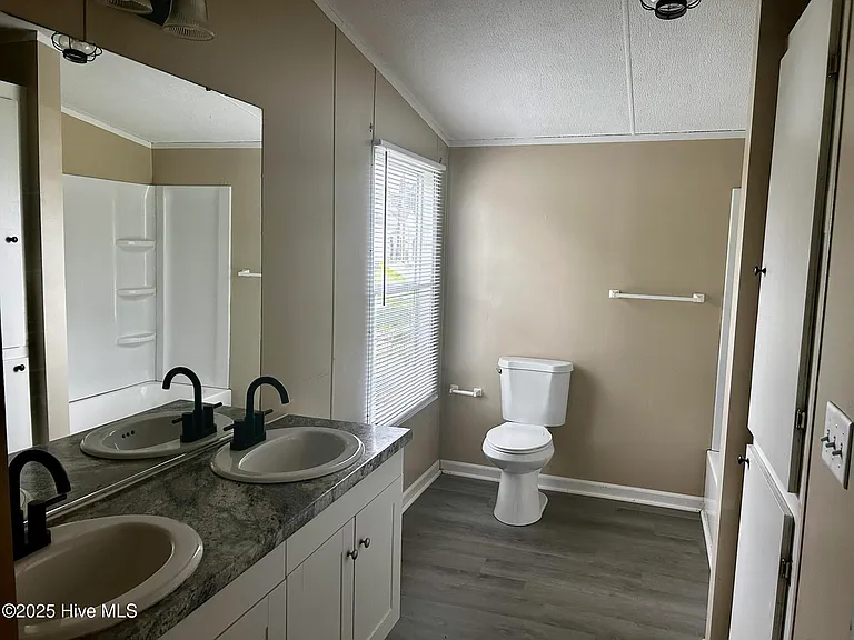 231 Church St — Photo 19