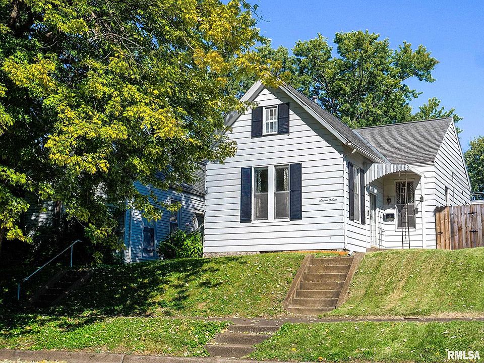1st image of 1609 Elm St