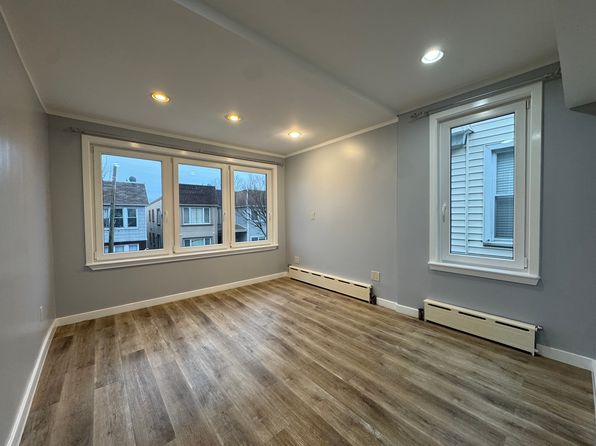 (undisclosed Address)