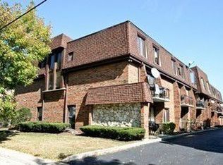 9829 Nottingham Ave APT 13, Chicago Ridge, IL 60415