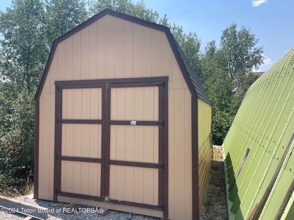 1300 Hillside Loop Rd, Afton, WY 83122