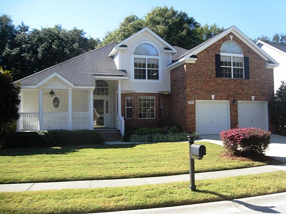 2nd image of 708 Majestic Oak Dr