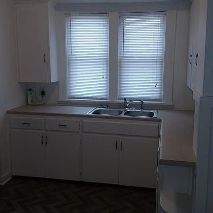 2nd image of 1814 Lafayette Ave SE