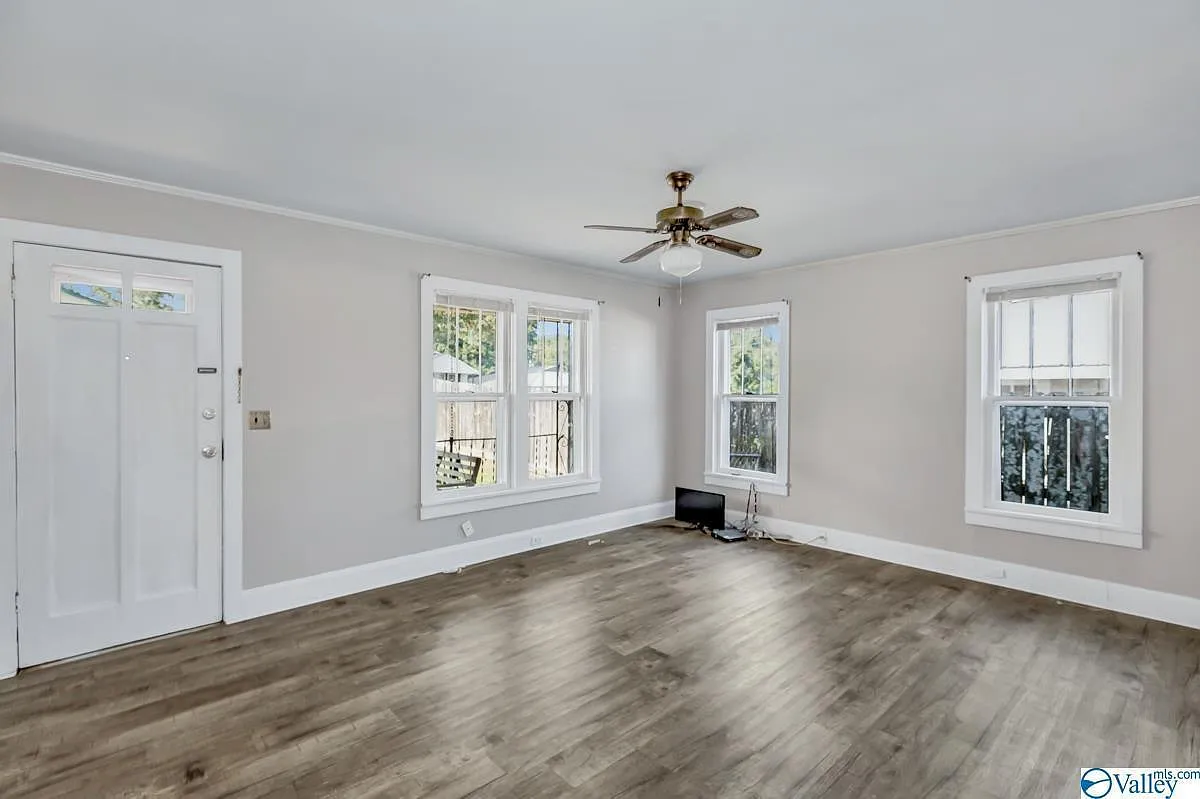 1513 Obrig Ave — Photo 3