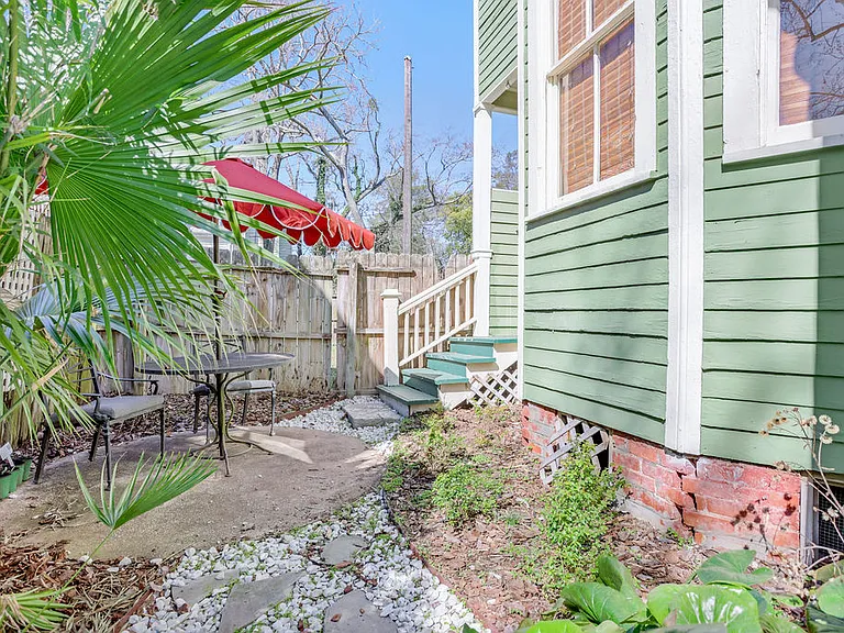 1815 Barnard St — Photo 43