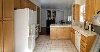 4th image of 3722 Greymont Dr