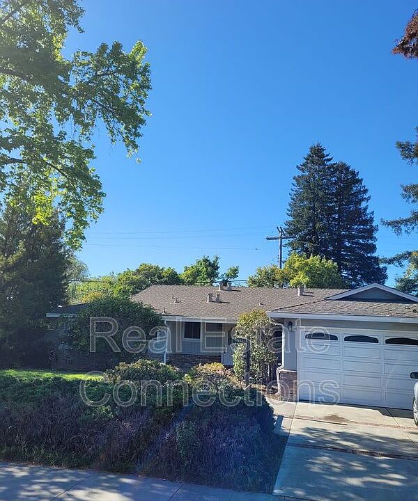 1st image of 1033 Cuesta Dr