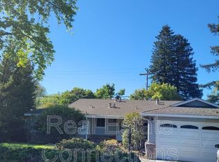 1033 Cuesta Dr, Mountain View, CA 94040