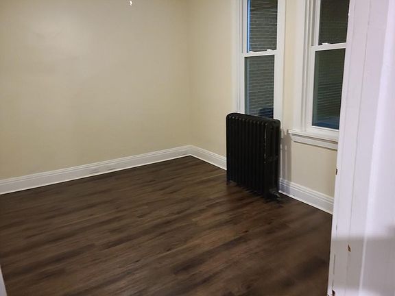5th image of 241 E Pittsburgh St #1