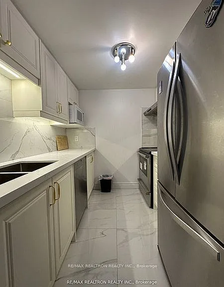 717 Bay St #1203 — Photo 6
