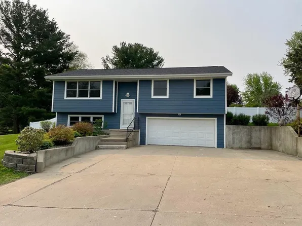 907 10th AVENUE, New Glarus, WI 53574