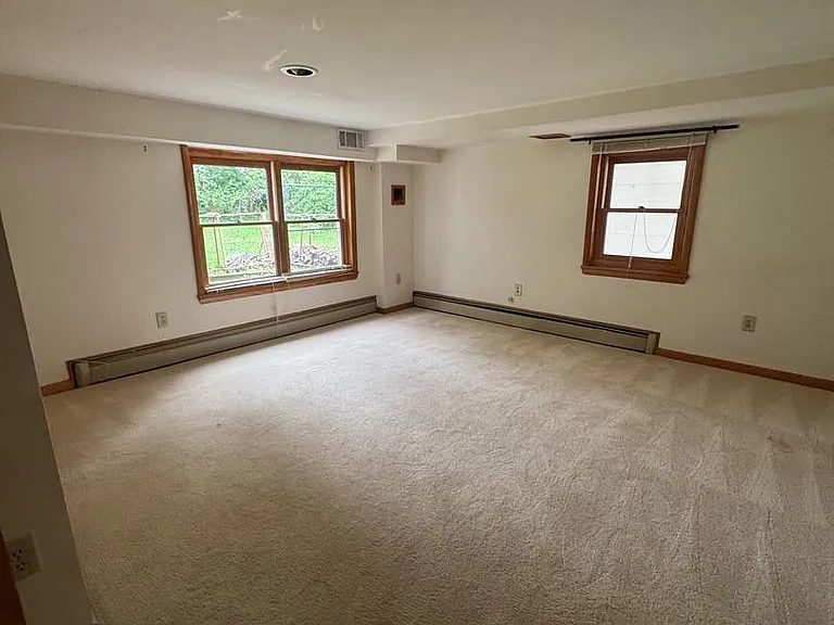 4046 Elizabeth Ln — Photo 23