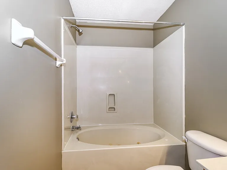 2842 Misty Briar Cv — Photo 16