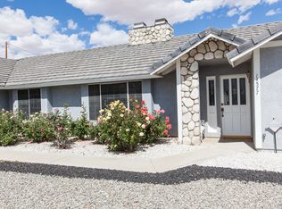 14577 Riverside Dr, Apple Valley, CA 92307