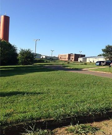 4th image of 430 Skyline Dr