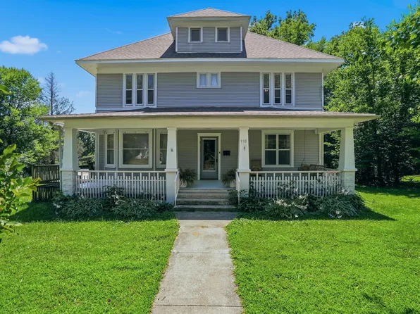910 W Davis St, Fayette, MO 65248