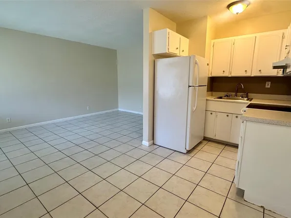 717 SE 16th St APT 3, Fort Lauderdale, FL 33316