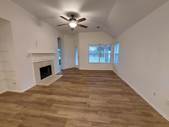 3rd image of 4541 Chris Dr