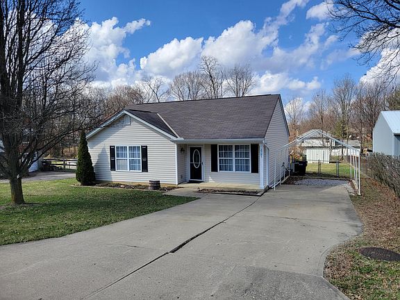 4th image of 2785 Coral Dr