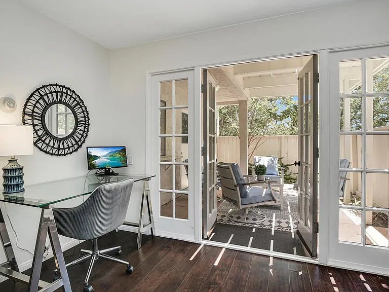 8118 Camino Tranquilo — Photo 14