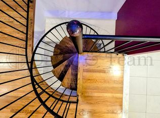 25-72 38th St #DT2, Astoria, NY 11103