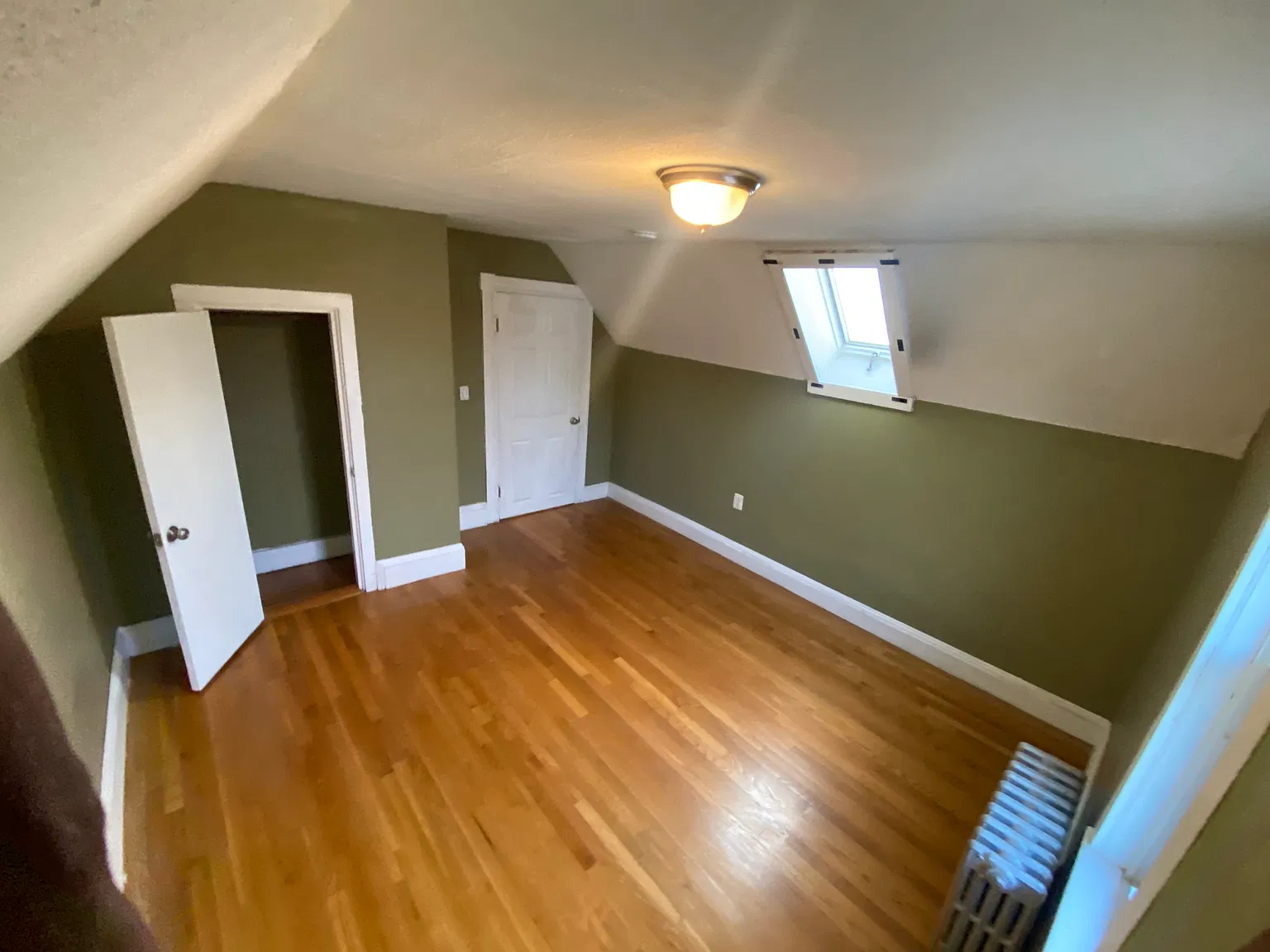 3 bed, $3,500 — Photo 2
