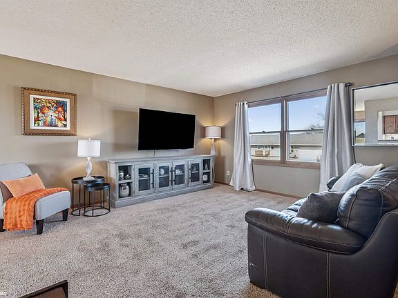 3rd image of 601 Newcastle Rd