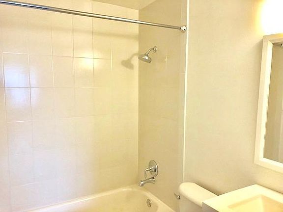 4th image of 128 Madeira Ave APT 1