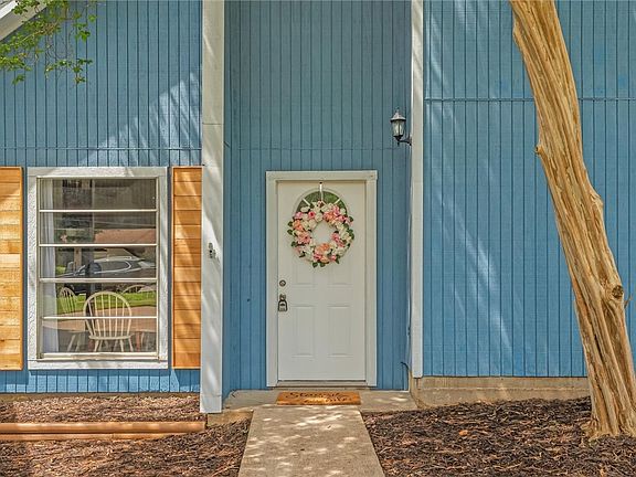 2nd image of 3004 Glen Ct