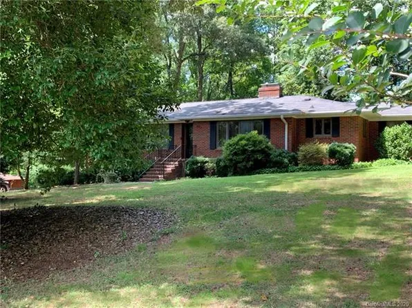 6713 Woodland Cres, Charlotte, NC 28216