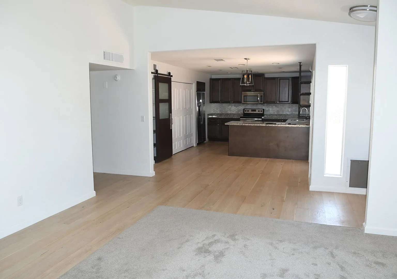 Remodeled 3 Br 2 Ba Duplex Near McDowell and Loop 101 in Scottsdale — Photo 4