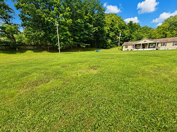 3rd image of 137 Winesap Ln