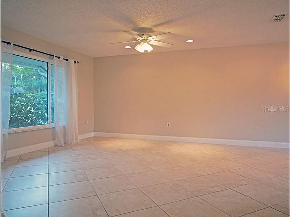 2nd image of 109 Hillcrest Dr