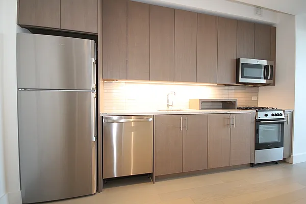 Rented by Red Apple Group | media 64