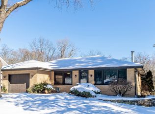8402 Russell St, Cary, IL 60013