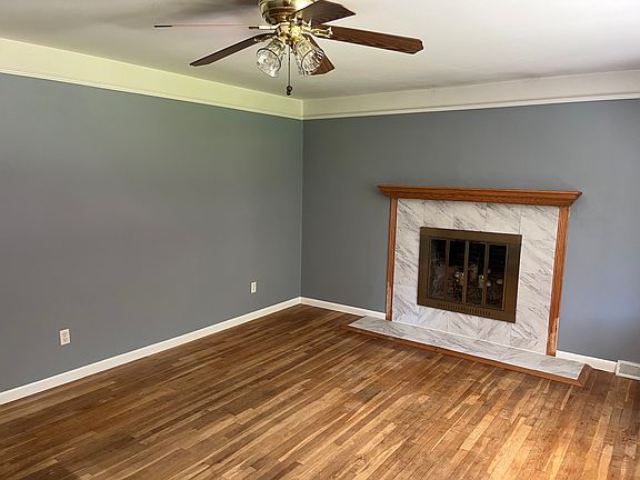 2nd image of 364 Cherryland St