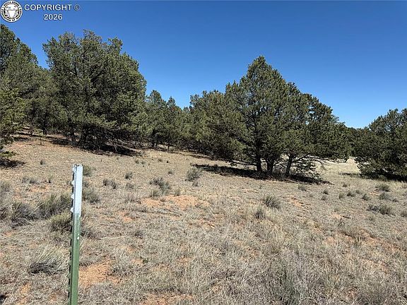 3rd image of 520 W View Rd