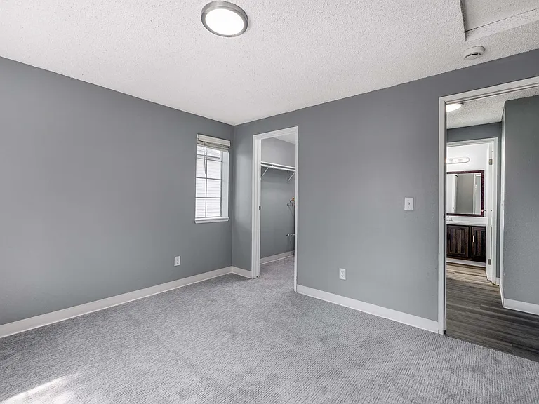 Garden Pointe — Photo 8