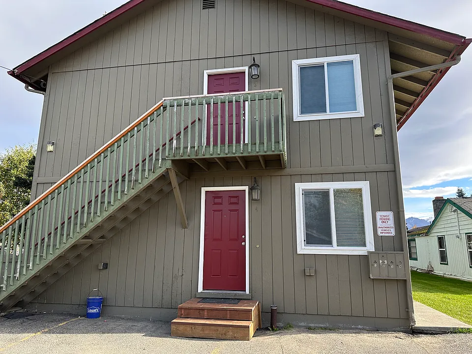 Back of 4 plex, Unit 4 is the downstairs door