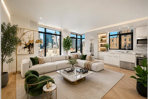 49 E 34th St #27C Photo 1