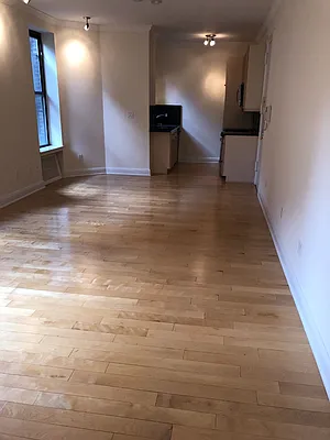 Rented by Keller Williams NYC | media 19