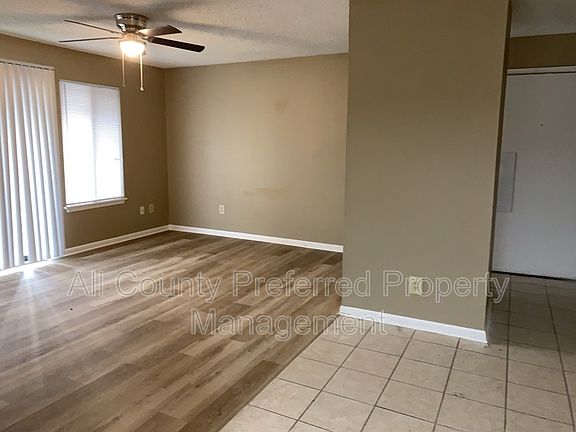 5th image of 3515 Sable Palm Ln Unit M
