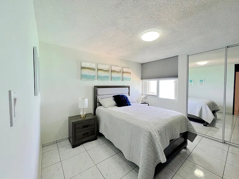 4745 Avenue Isla Verde — Photo 10