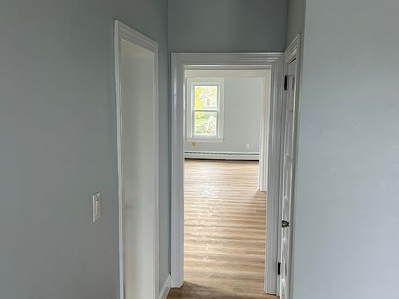 4th image of 644-648 King Philip St #2