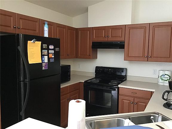 3rd image of 11128 Hidden Breeze Dr