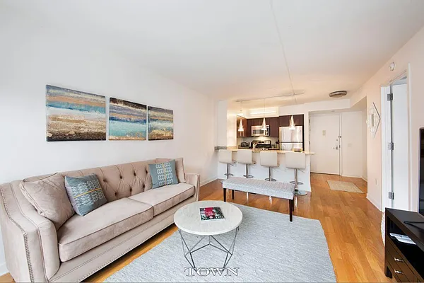 Rented by Town Residential | media 11