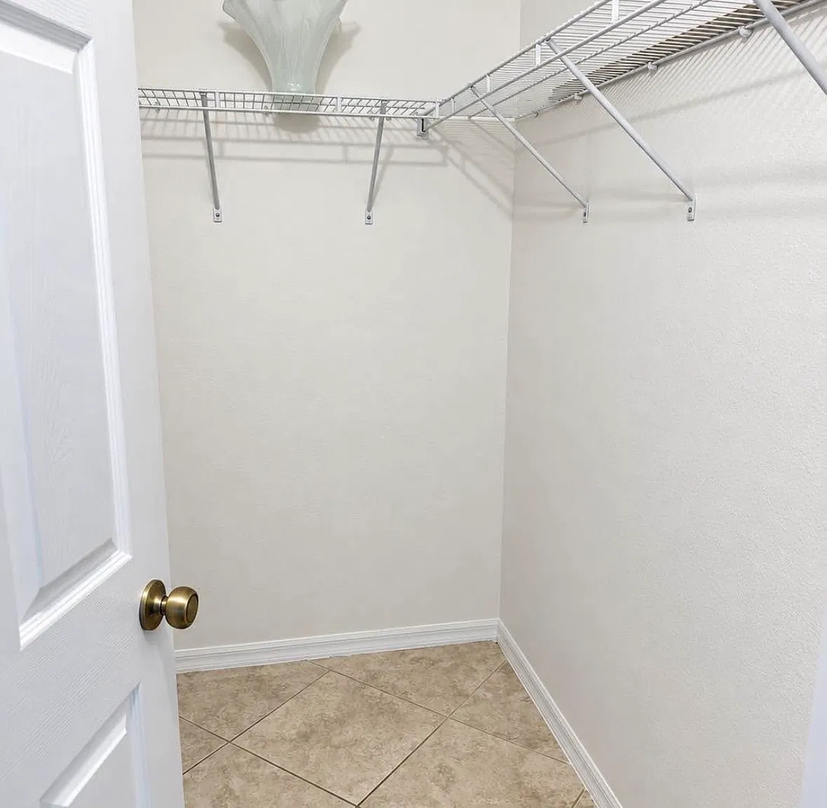4 bed, 1721 sqft, $2,500 — Photo 4