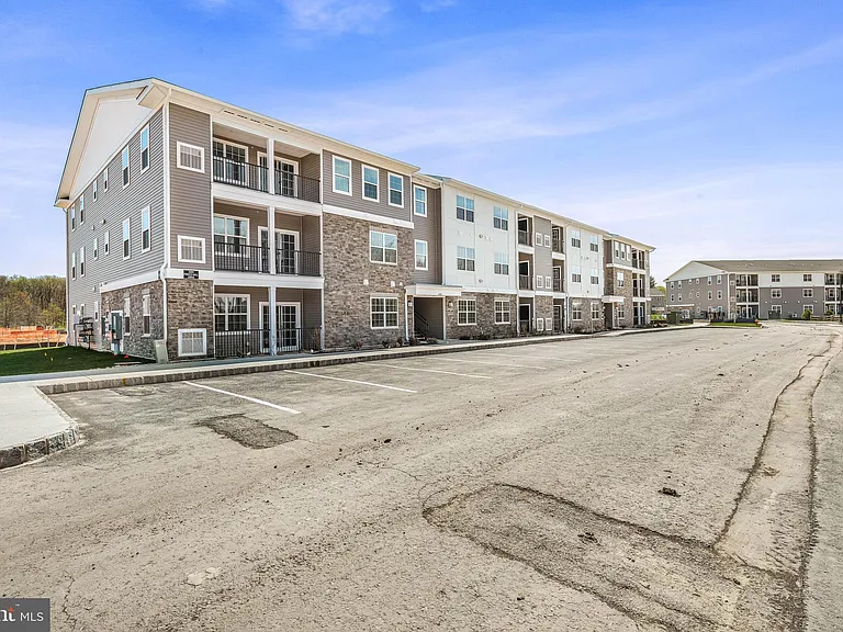 2307 Prince Hall Dr — Photo 44
