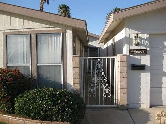 Walk way to the front door