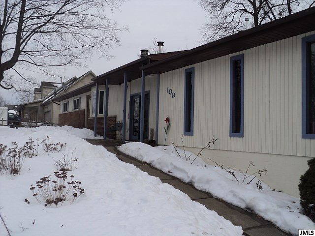 1st image of 109 Wilkshire Dr